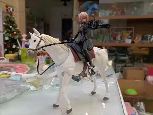 figma#490b 马 ver.2 白色