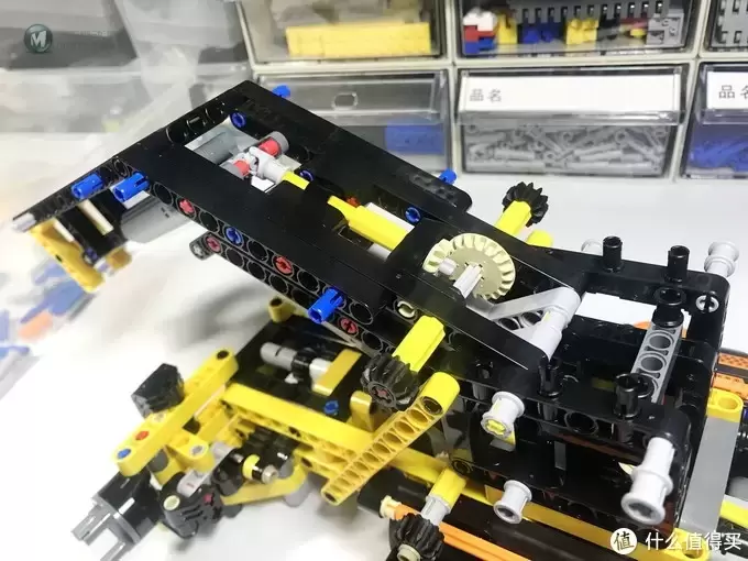 LEGO 乐高 拼拼乐 篇176：未来与现代的结合：42081 沃尔沃 ZEUX 概念式装载机