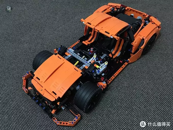 我的LEGO科技系列 篇一：买得起的保时捷 — 42056 Porsche 911 GT3