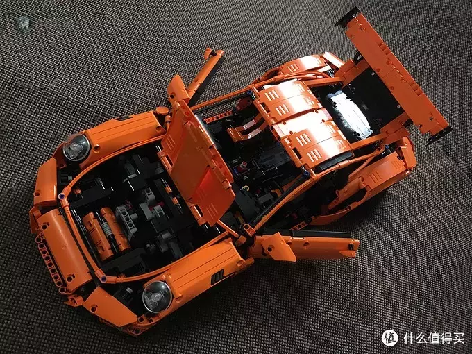 我的LEGO科技系列 篇一：买得起的保时捷 — 42056 Porsche 911 GT3