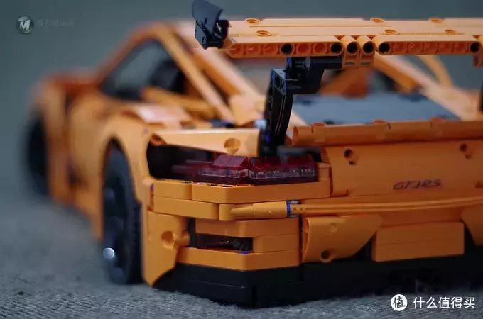 我的LEGO科技系列 篇一：买得起的保时捷 — 42056 Porsche 911 GT3